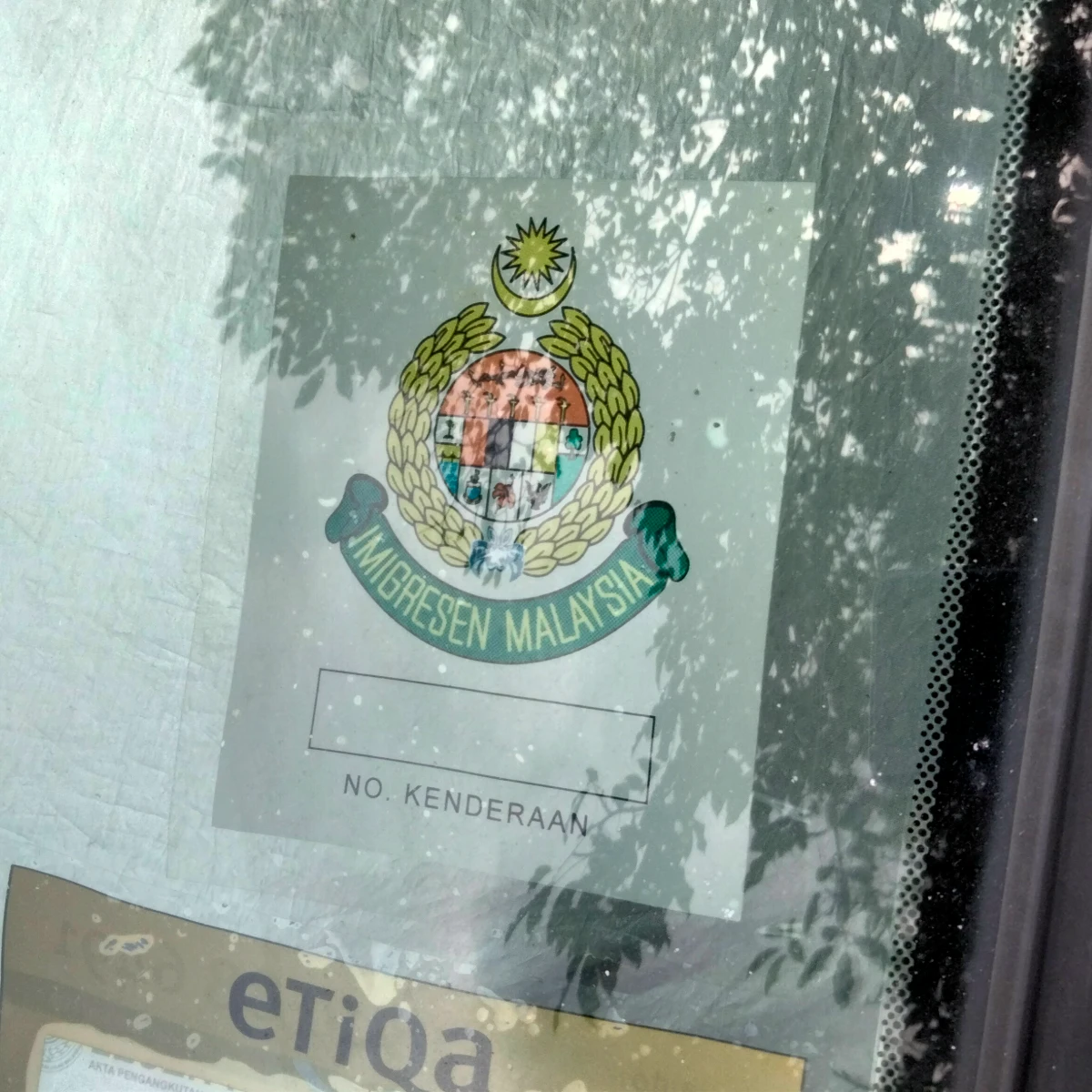 Sticker cermin kereta static cling Banting